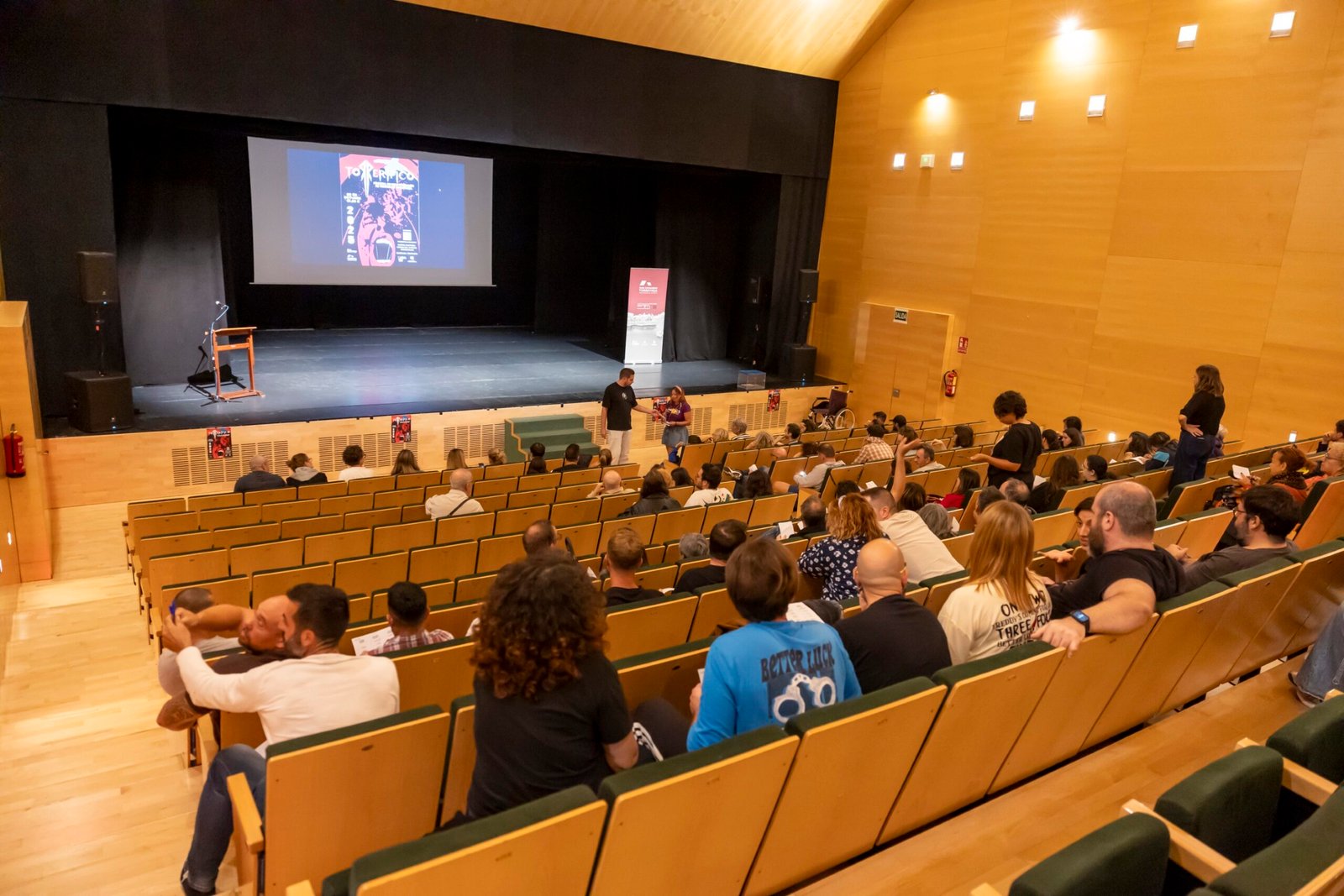 Audience and jury at the Torerífico 2025 awards ceremony in Torrevieja