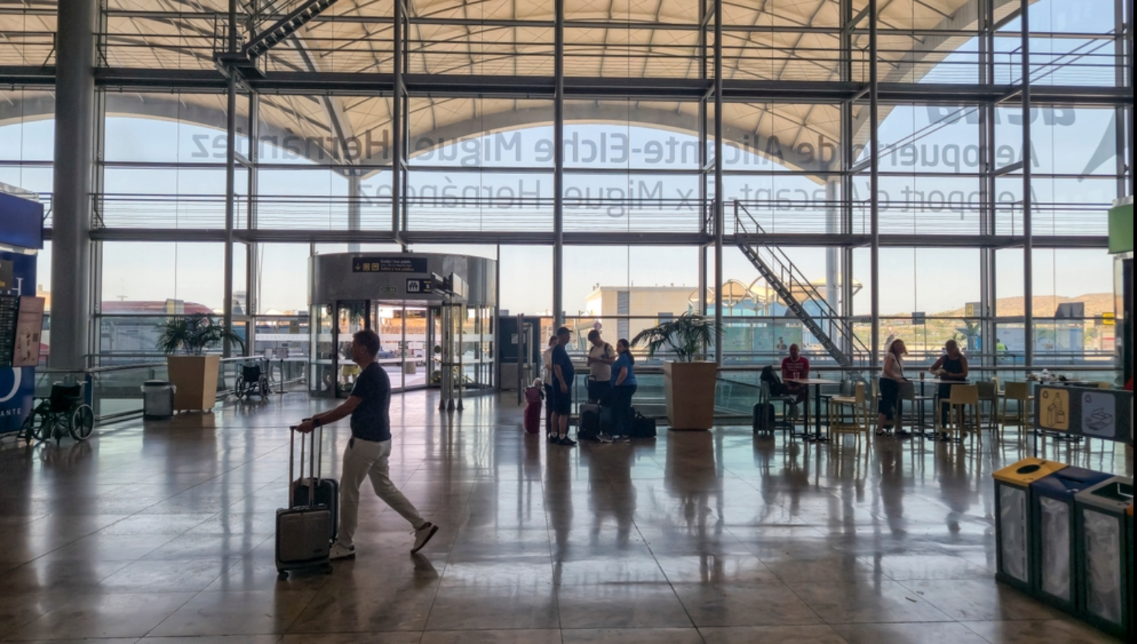 Alicante-Elche Airport terminal